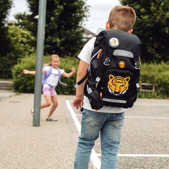 Schulrucksäcke und alles für die Schule finden Sie in der Papeterie Roth AG in Thusis